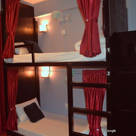 Paila Hostel Lakeside Pokhara Zewnętrze zdjęcie