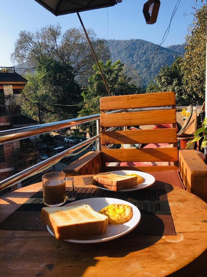 Paila Hostel Lakeside Pokhara Zewnętrze zdjęcie