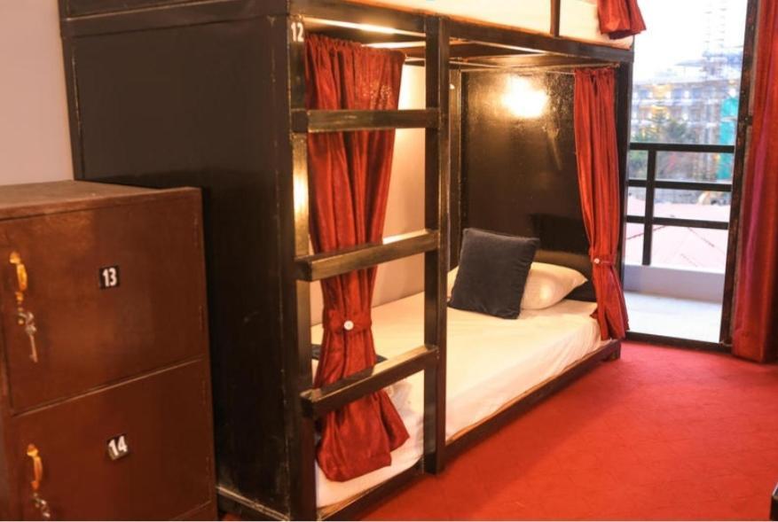 Paila Hostel Lakeside Pokhara Zewnętrze zdjęcie