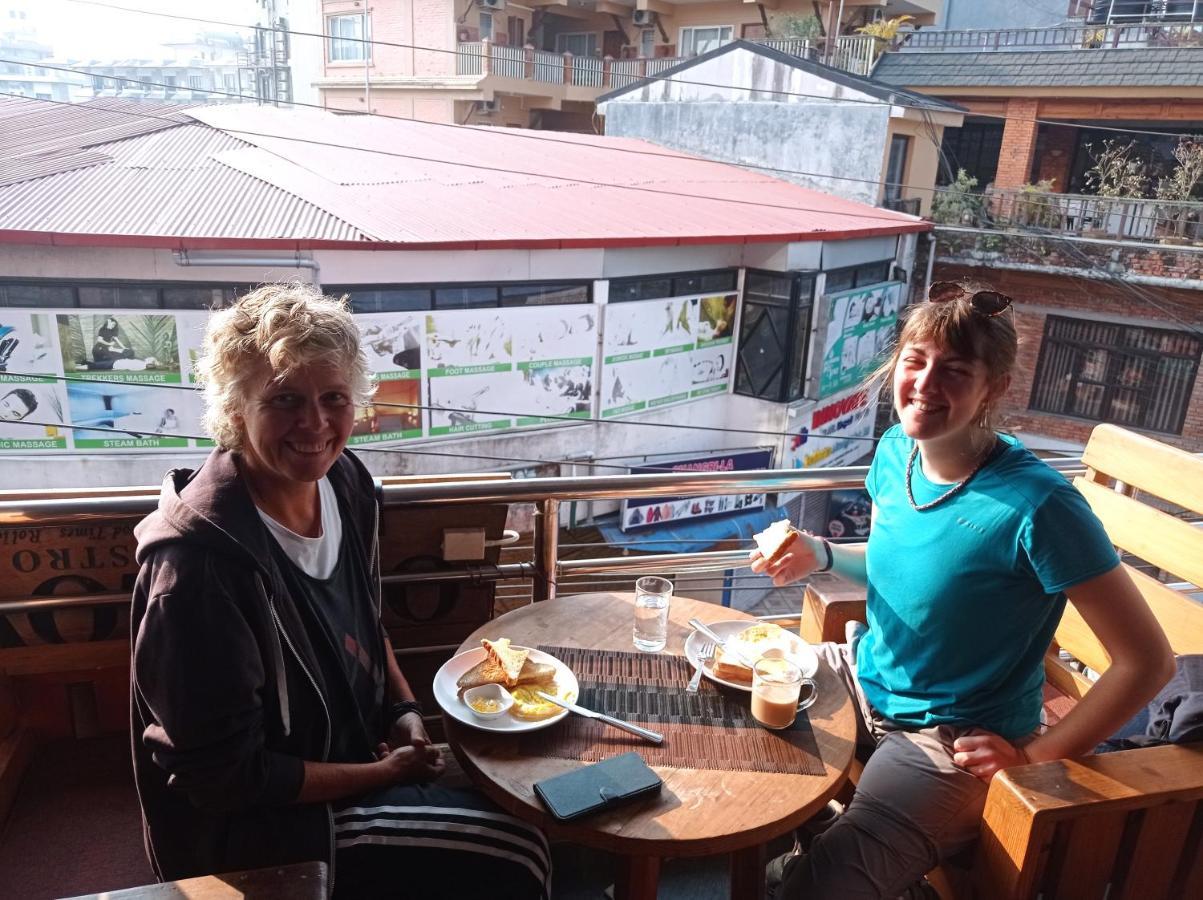 Paila Hostel Lakeside Pokhara Zewnętrze zdjęcie