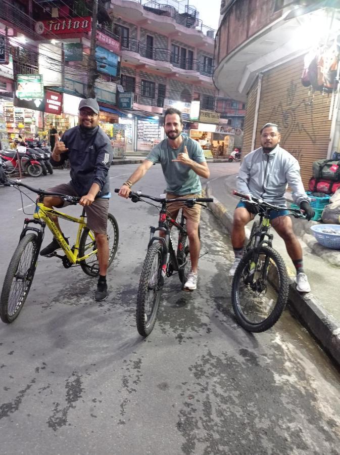 Paila Hostel Lakeside Pokhara Zewnętrze zdjęcie