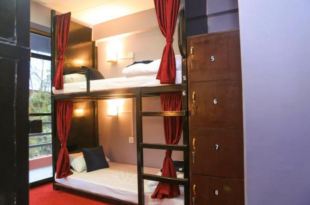 Paila Hostel Lakeside Pokhara Zewnętrze zdjęcie