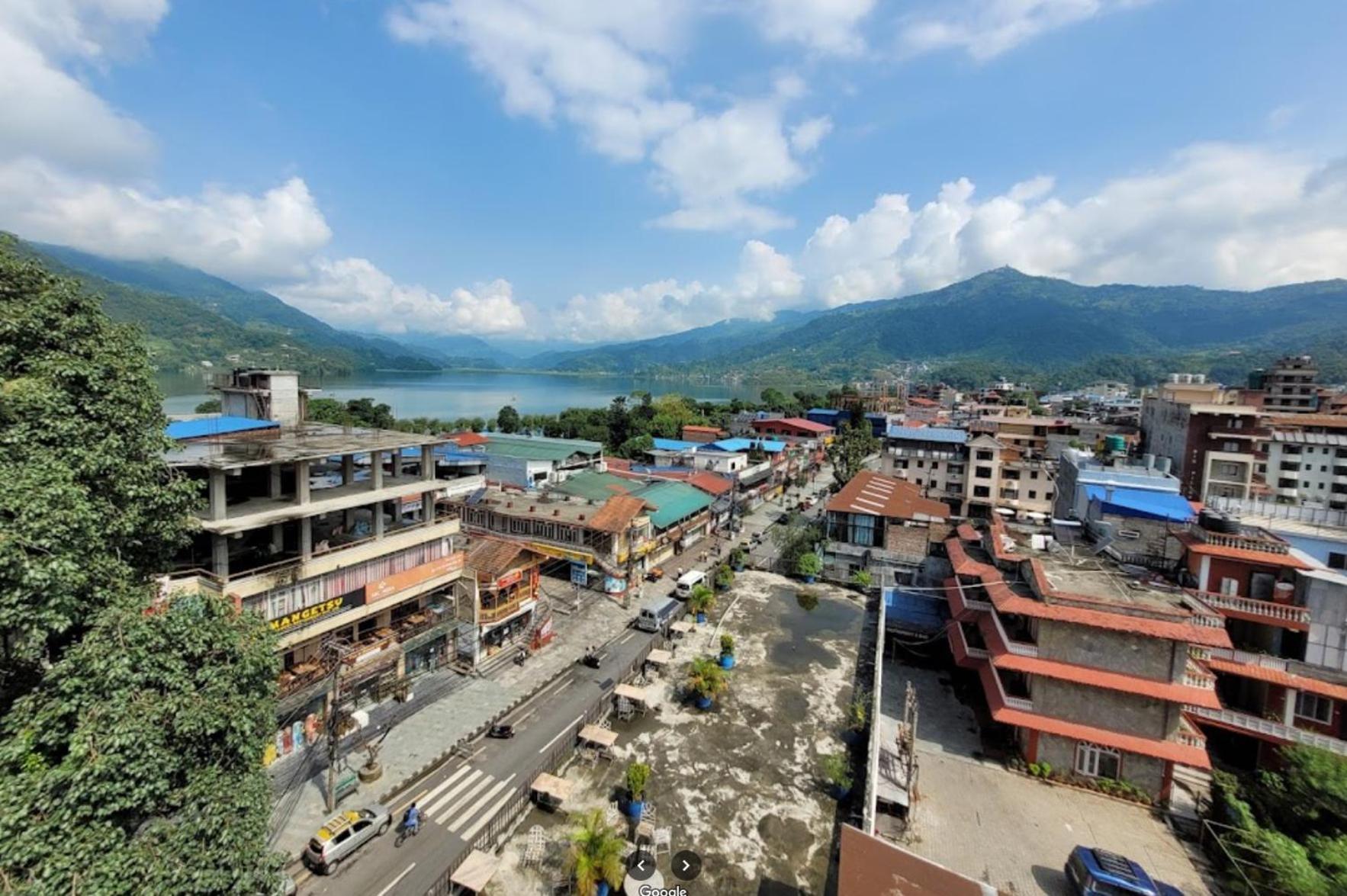 Paila Hostel Lakeside Pokhara Zewnętrze zdjęcie